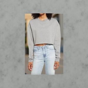 NWT Size Medium Socialite Gray Cropped  Crewneck Sweatshirt